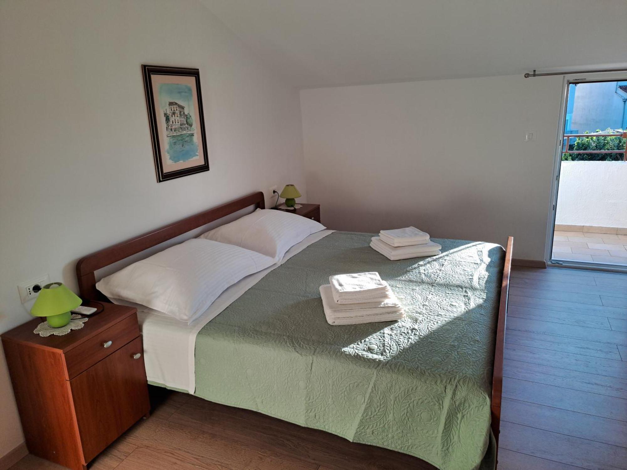 Apartman N & V *