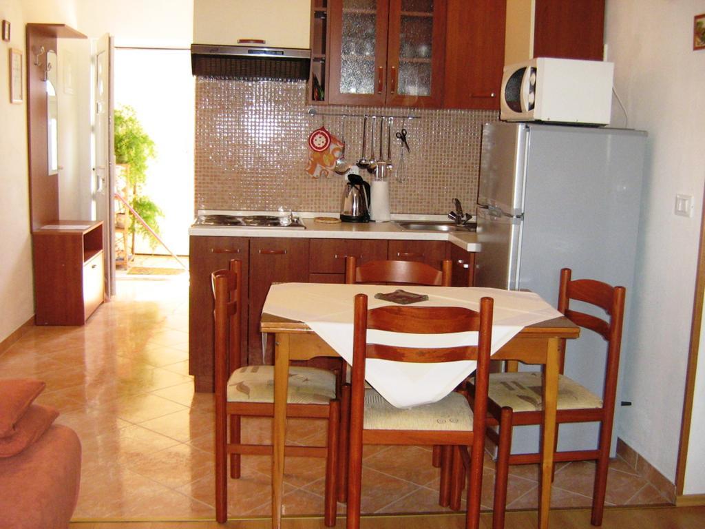 Apartman N & V *