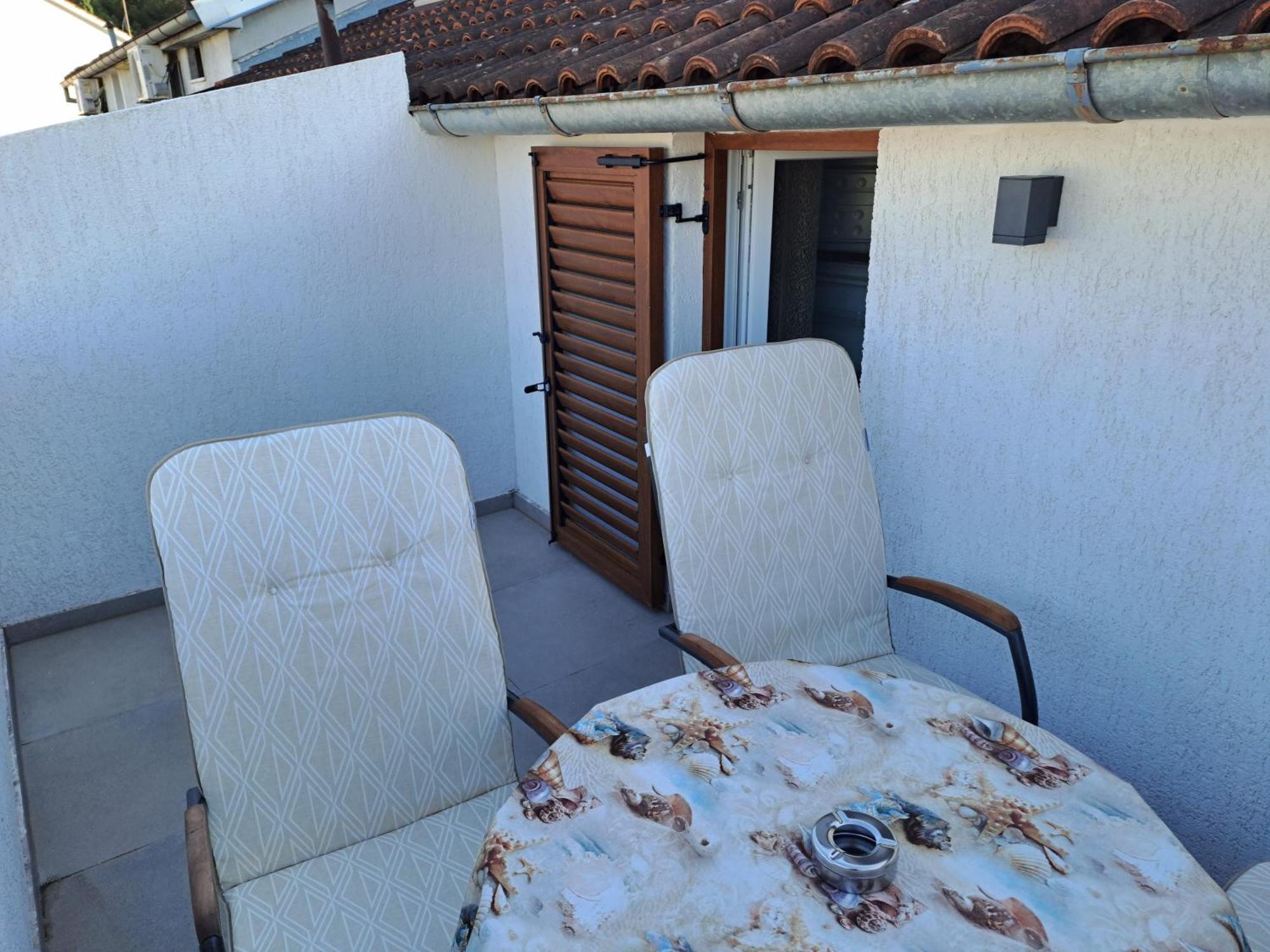 N & V Porec