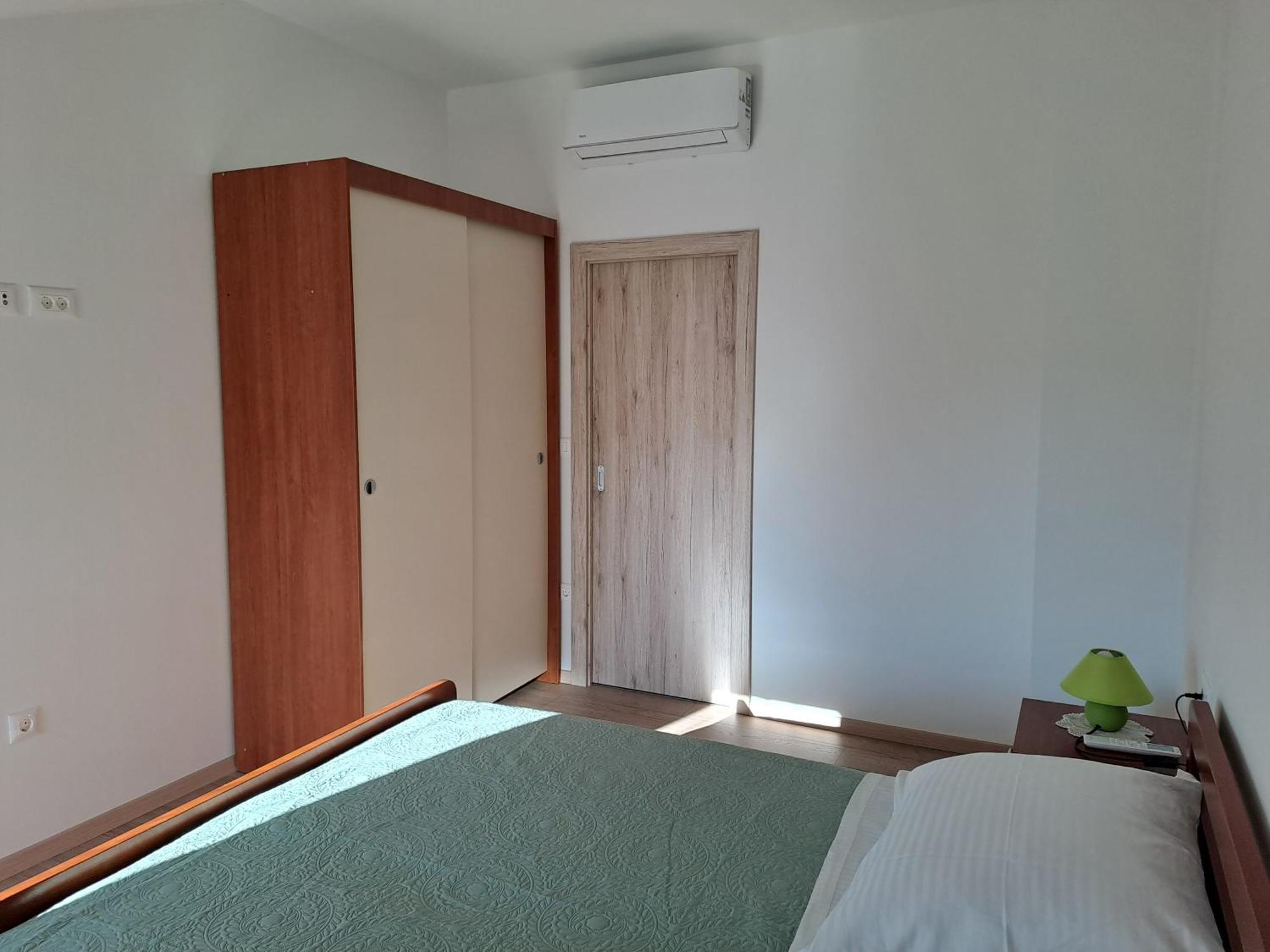 Apartmán N & V *